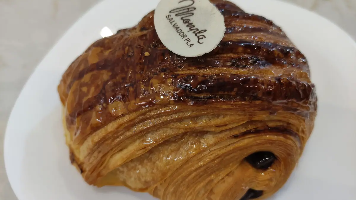 Cakes by Victoria Marie – patisserie in Salisbury town centre